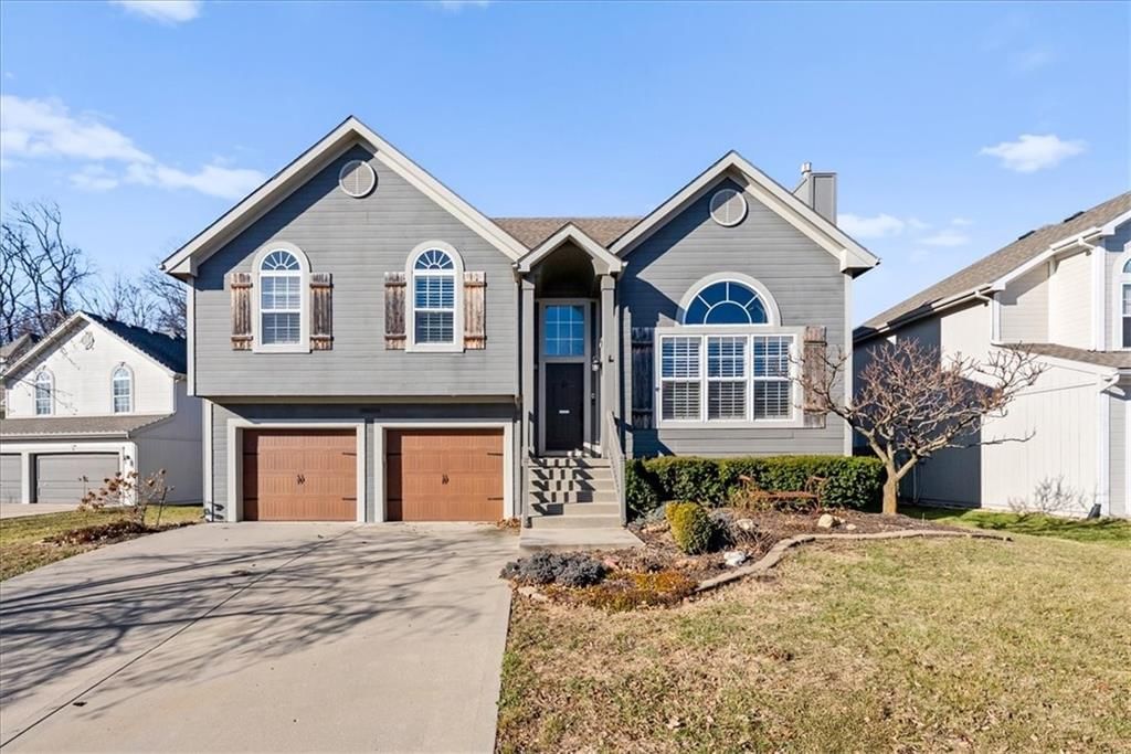 8762 N Chatham Avenue, Kansas City, MO