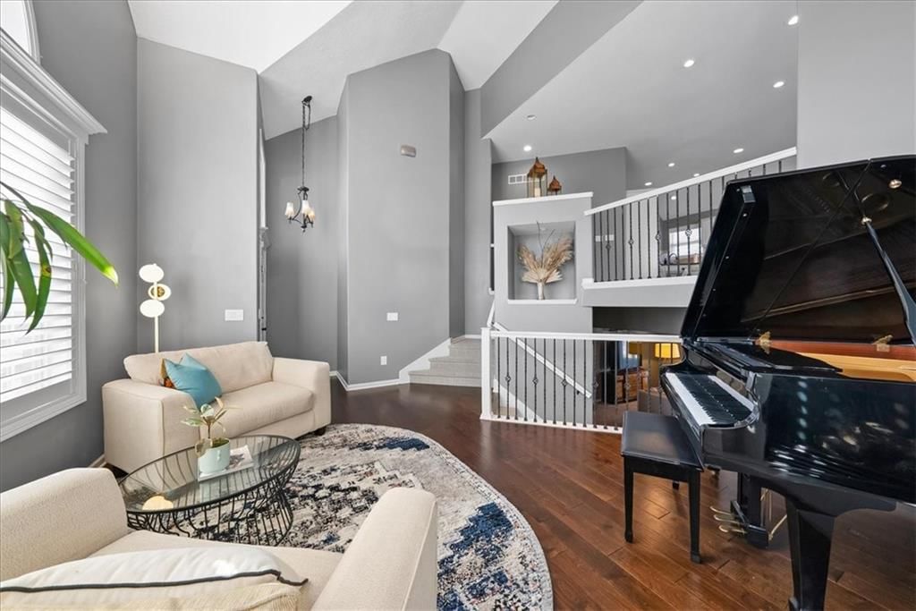 8762 N Chatham Avenue — photo 4
