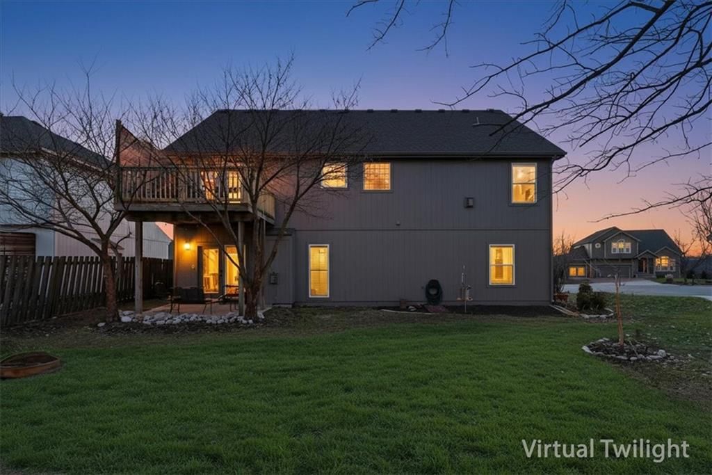 8762 N Chatham Avenue — photo 33