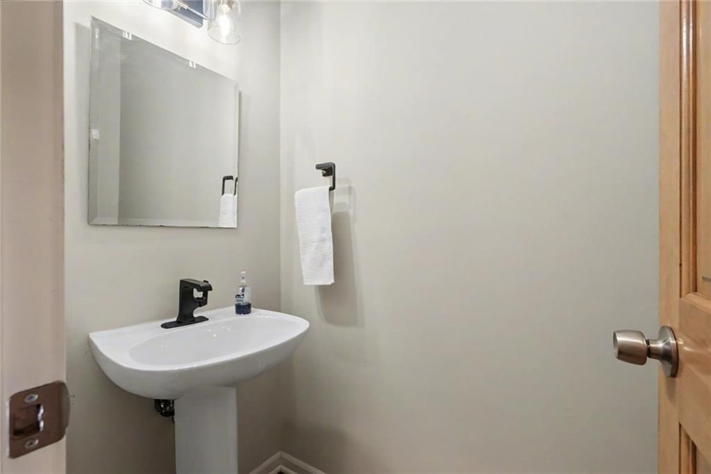 2101 Riviera Drive — photo 13