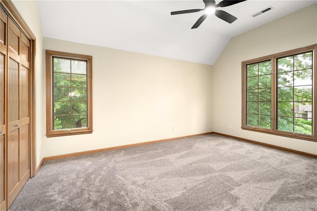 2101 Riviera Drive — photo 18