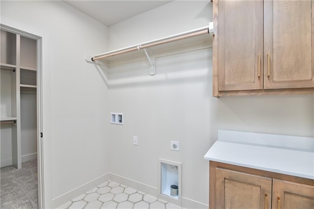 6039 Apache Drive — photo 33