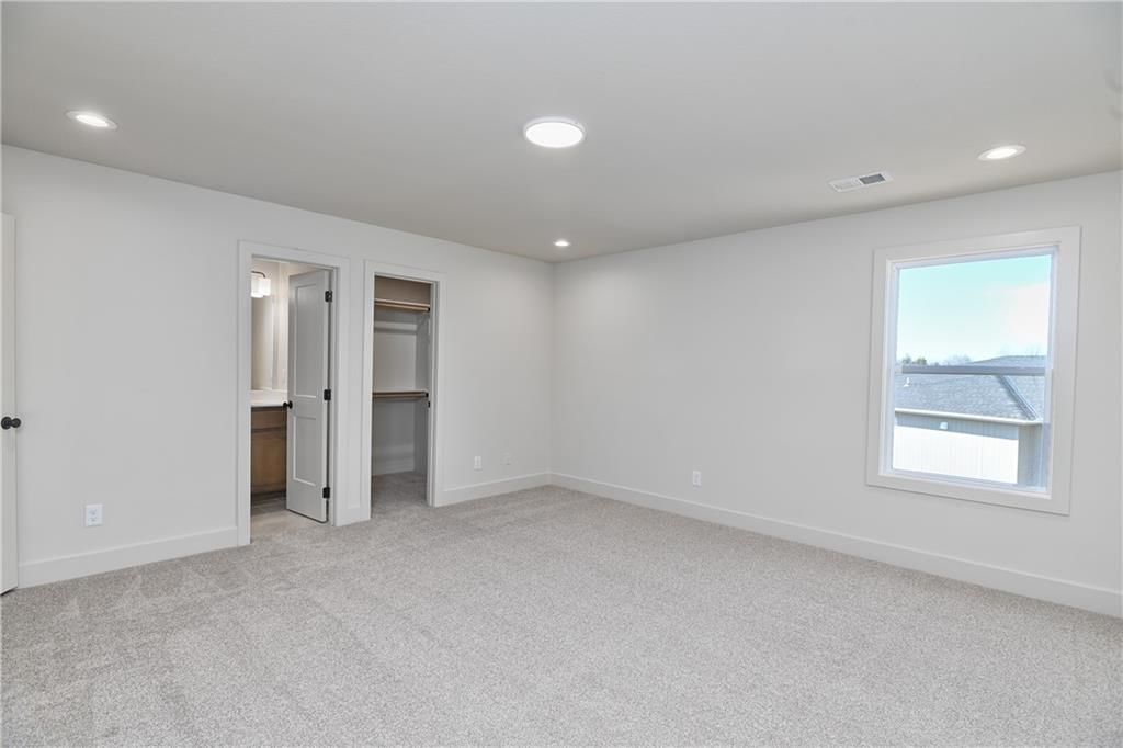 6039 Apache Drive — photo 38
