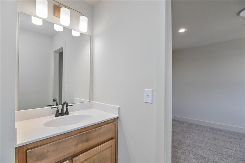 6039 Apache Drive — photo 42