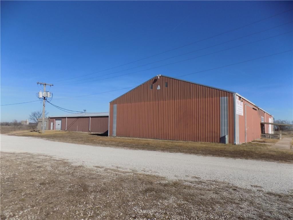 36450 Frontage Road — photo 16