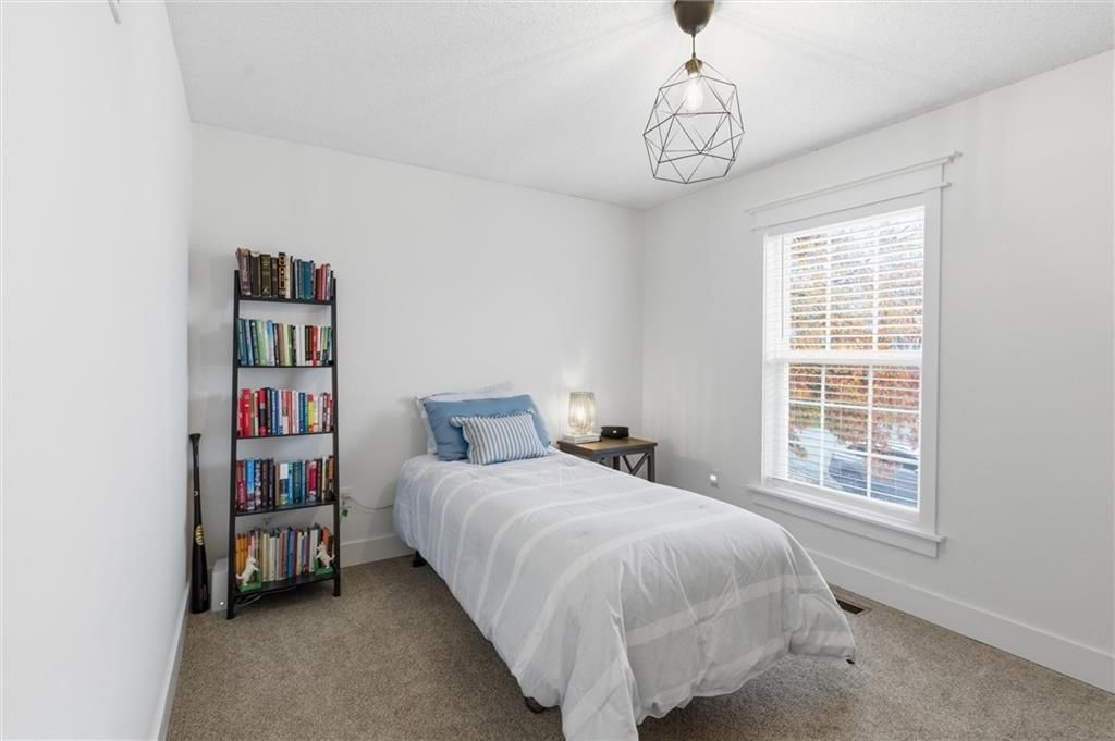328 SW Chatham Court — photo 22
