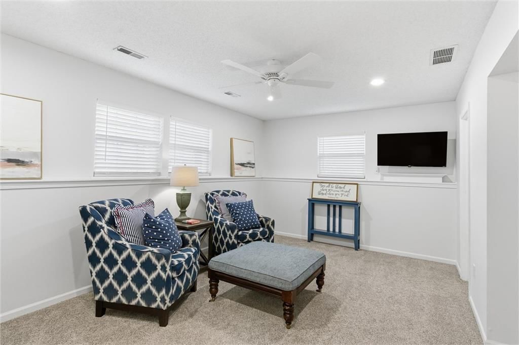 328 SW Chatham Court — photo 30