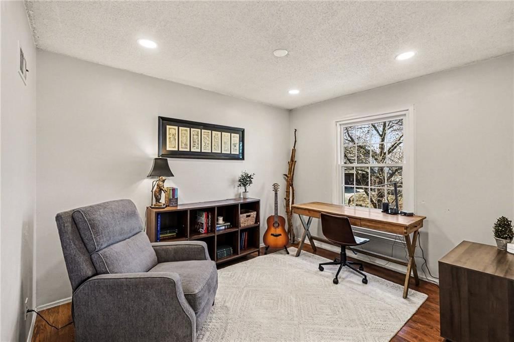 10401 Monroe Avenue — photo 11