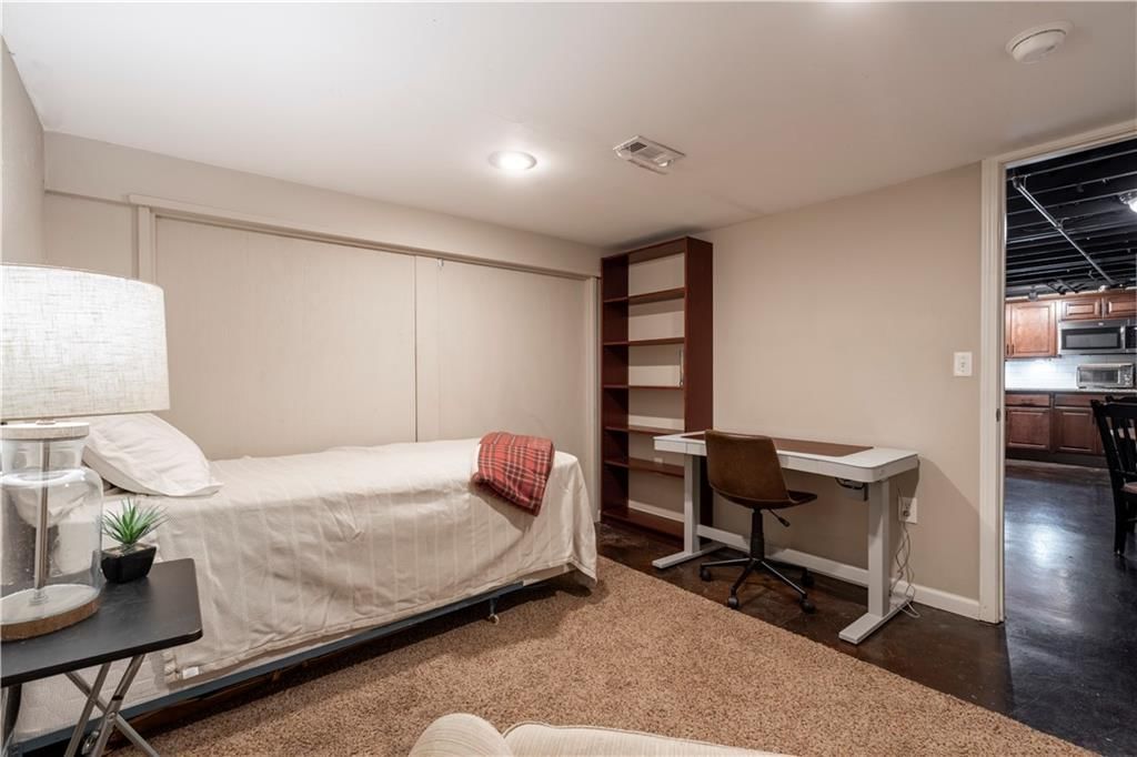 10401 Monroe Avenue — photo 26