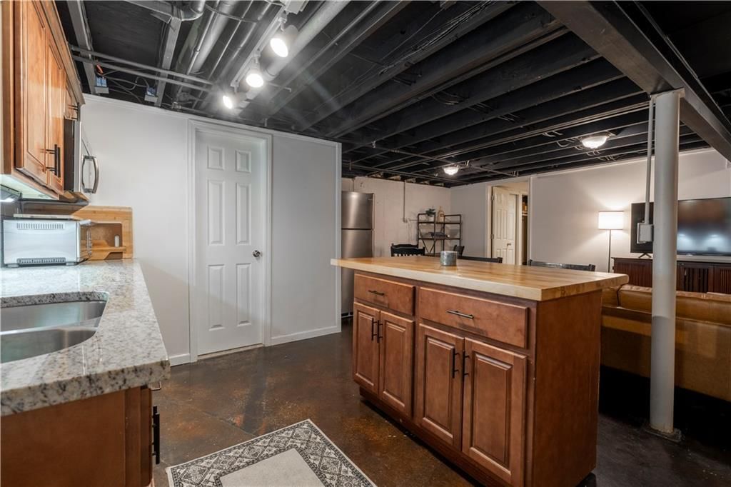 10401 Monroe Avenue — photo 35