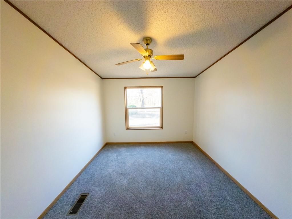209 Heylman Street — photo 8