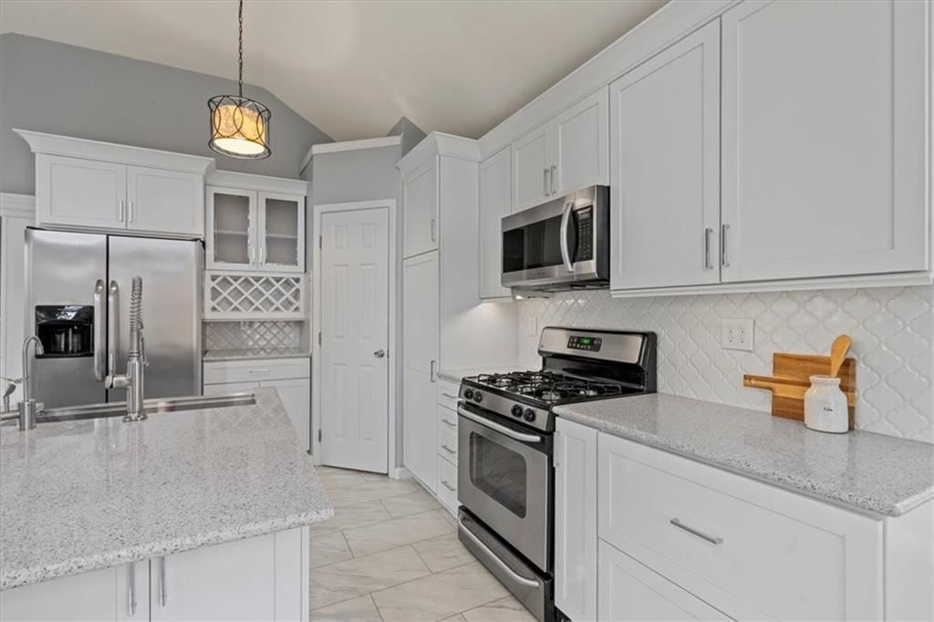 10013 Briar Drive — photo 10