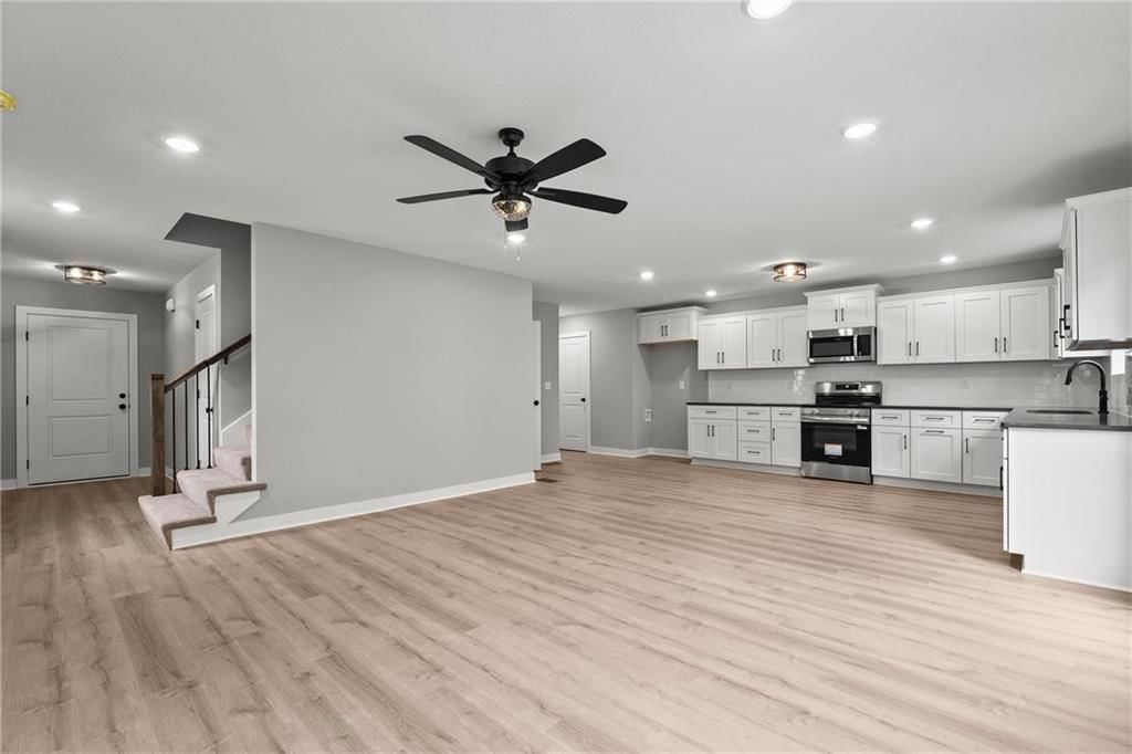 11222 N Oak Trafficway — photo 8