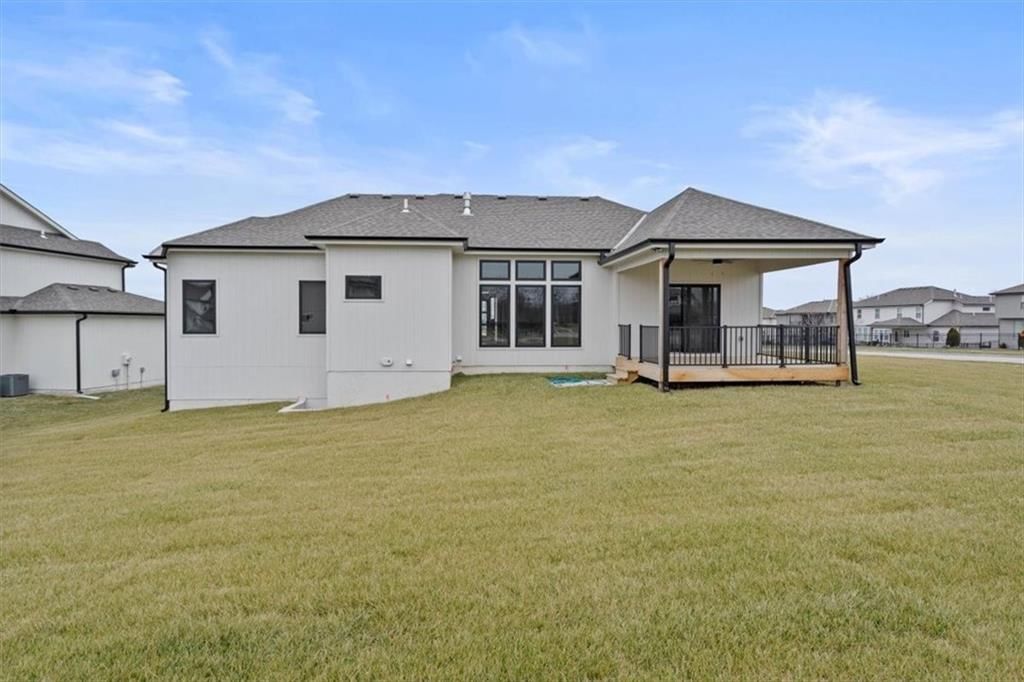 2303 SW Serena Place — photo 27
