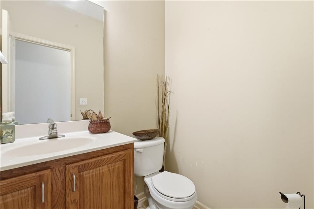1305 N 159th Street — photo 12