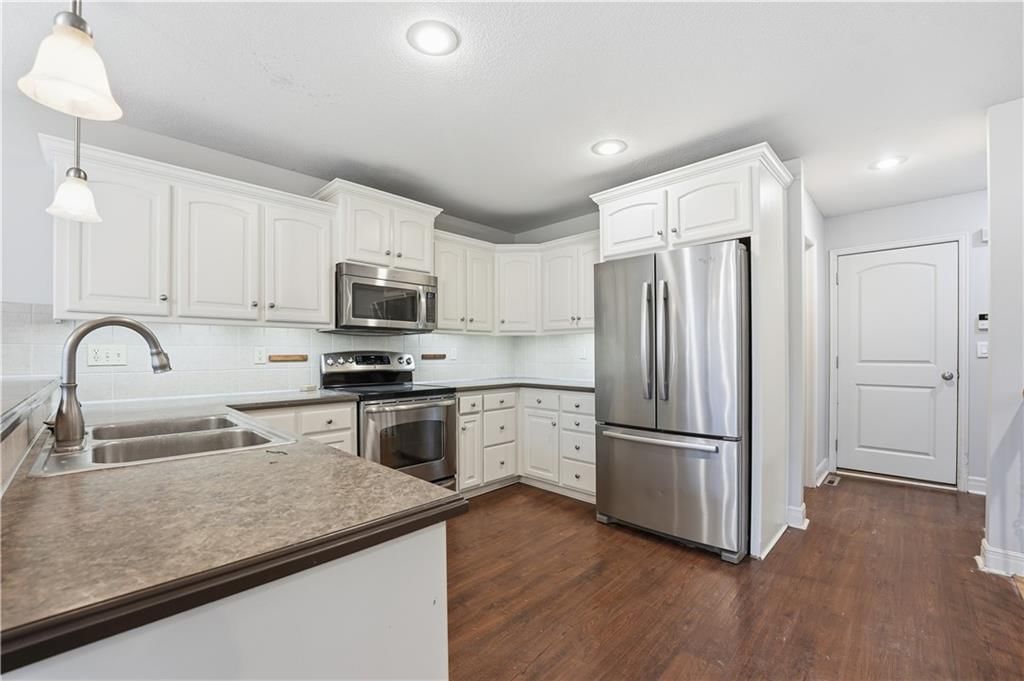 1614 NW Nicholas Drive — photo 11