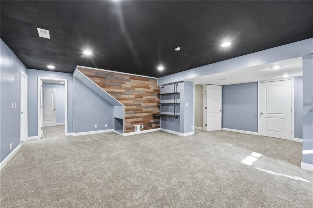 1614 NW Nicholas Drive — photo 18