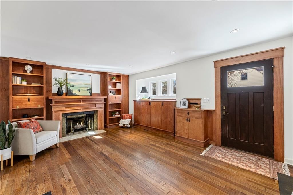 2700 W 48th Street — photo 3