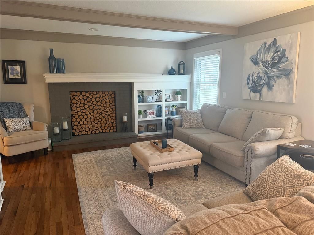 15332 CONSER Street — photo 3
