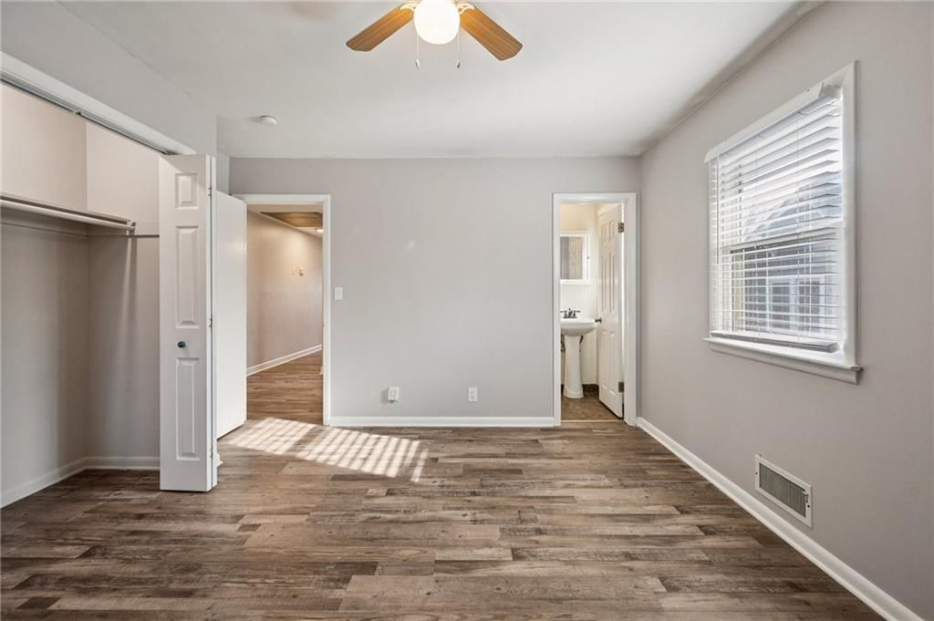 8500 ROBINSON Street — photo 16