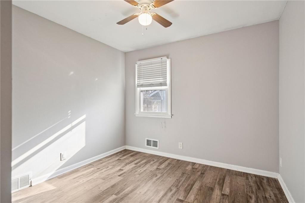 8500 ROBINSON Street — photo 19