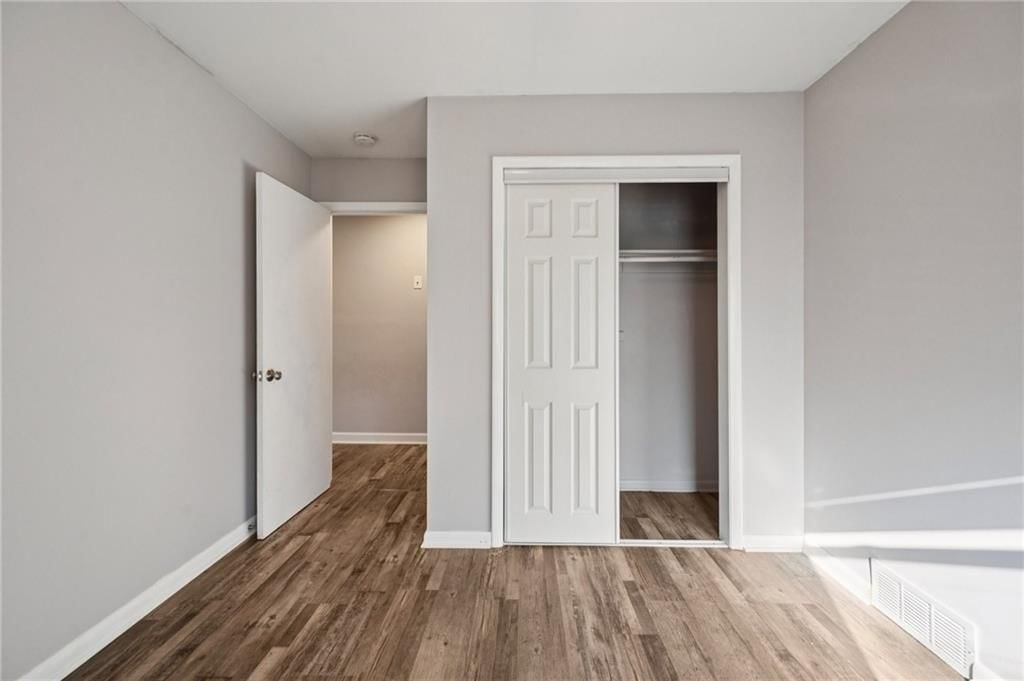 8500 ROBINSON Street — photo 20