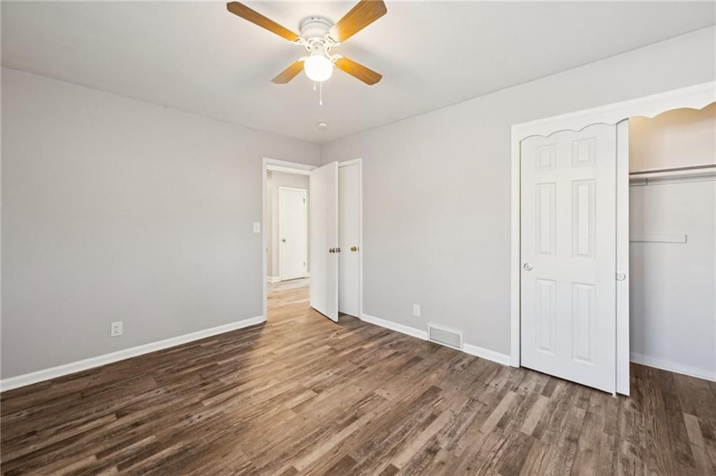 8500 ROBINSON Street — photo 22