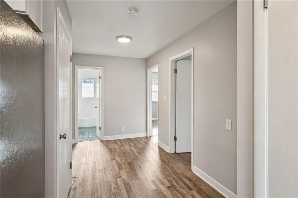 8500 ROBINSON Street — photo 30