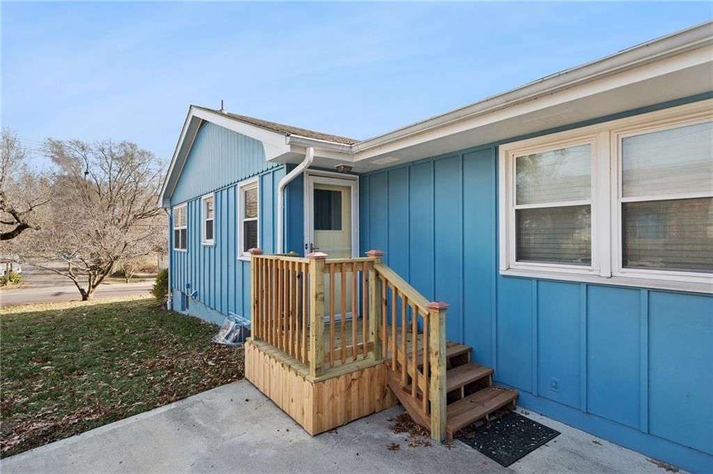 8500 ROBINSON Street — photo 31
