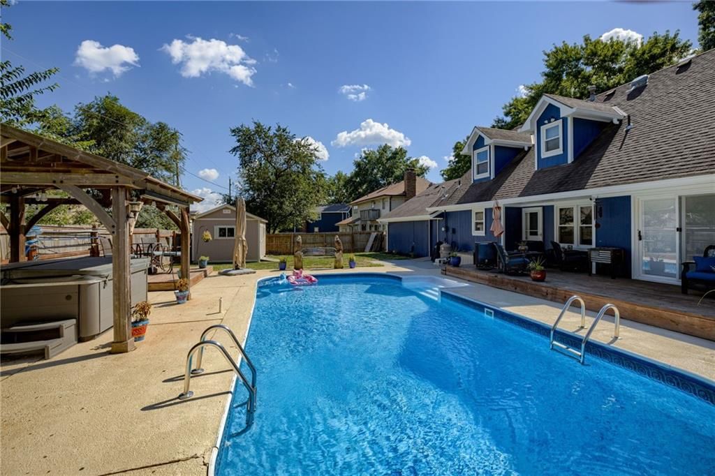 129 Crestview Court — photo 3