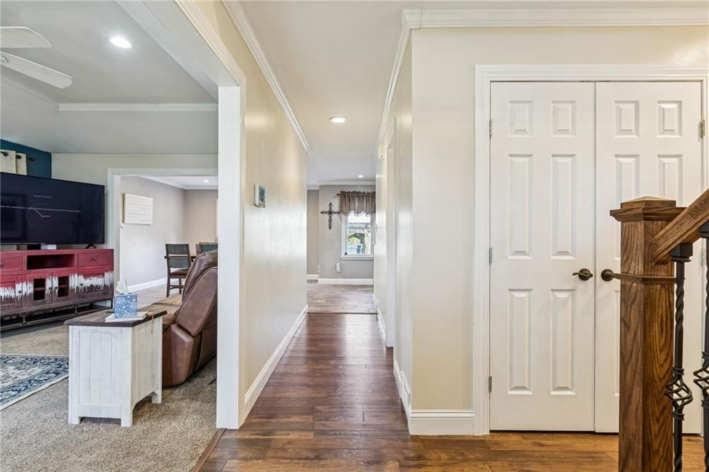 129 Crestview Court — photo 7