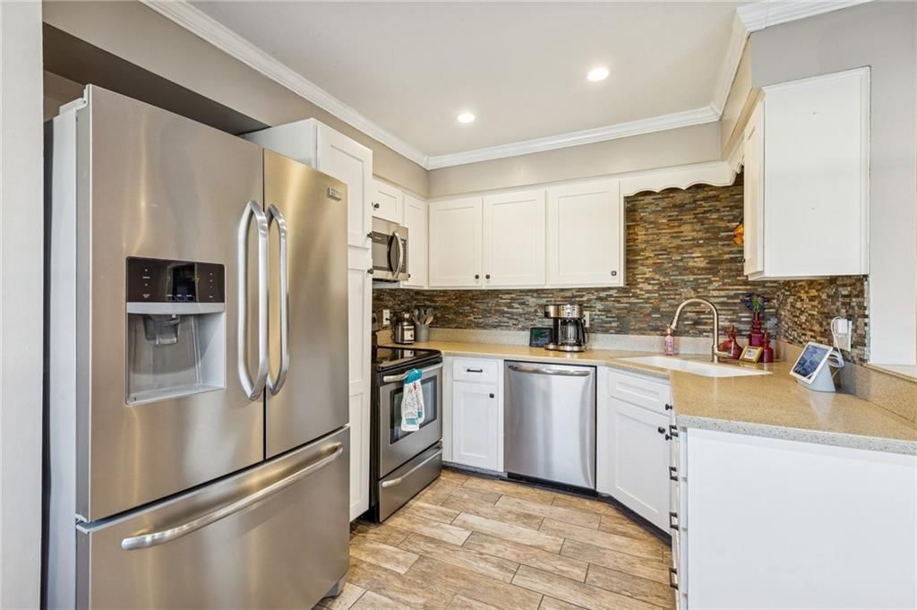 129 Crestview Court — photo 12