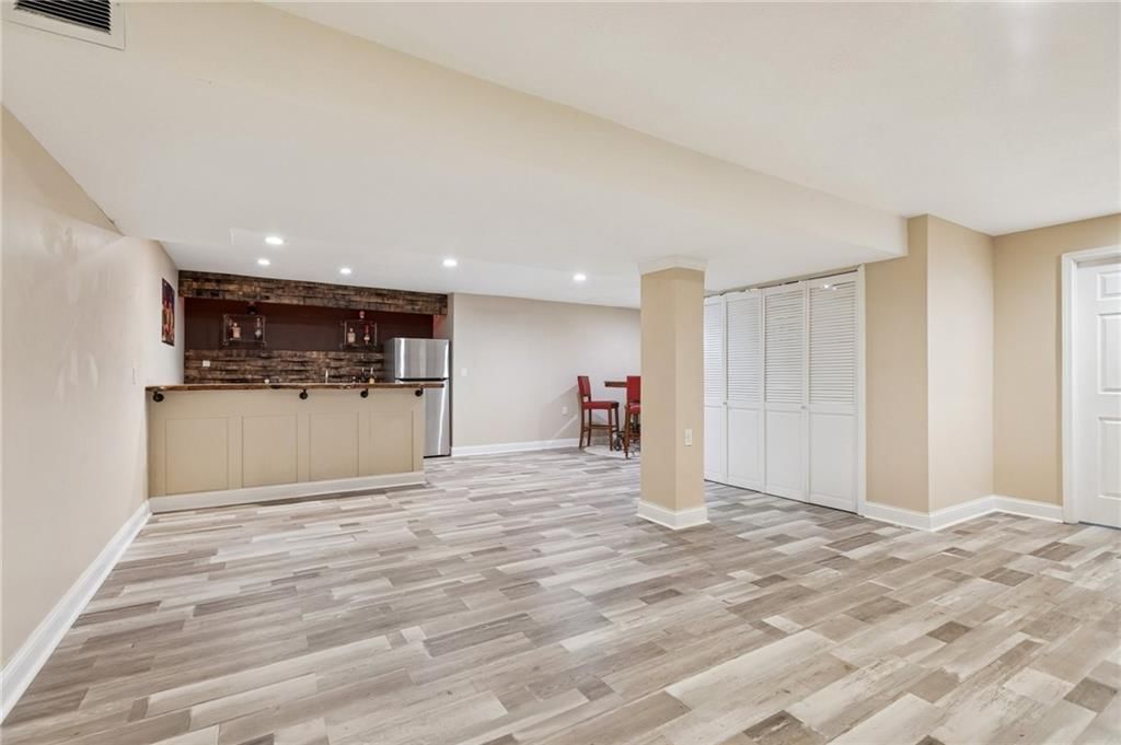 129 Crestview Court — photo 31