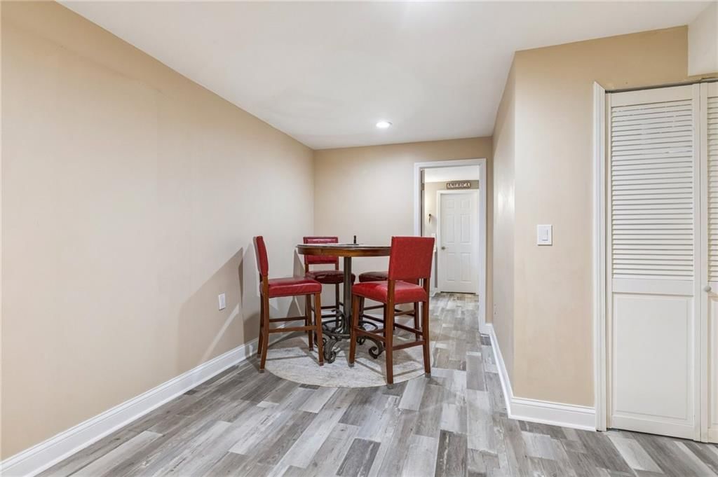 129 Crestview Court — photo 33