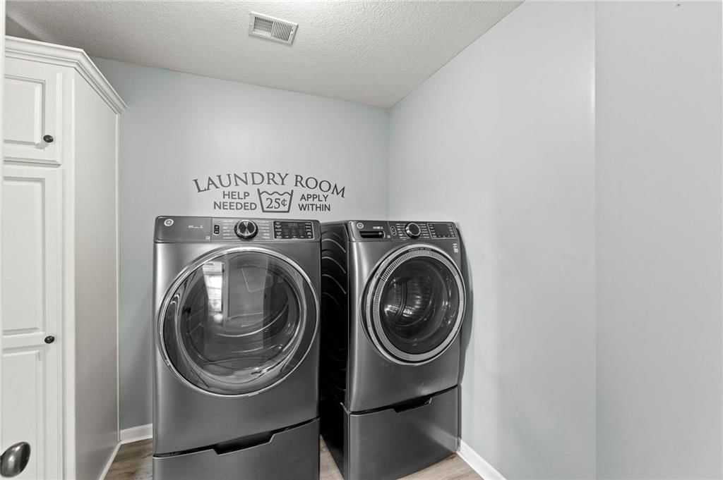 2605 SW 10th Court — photo 33