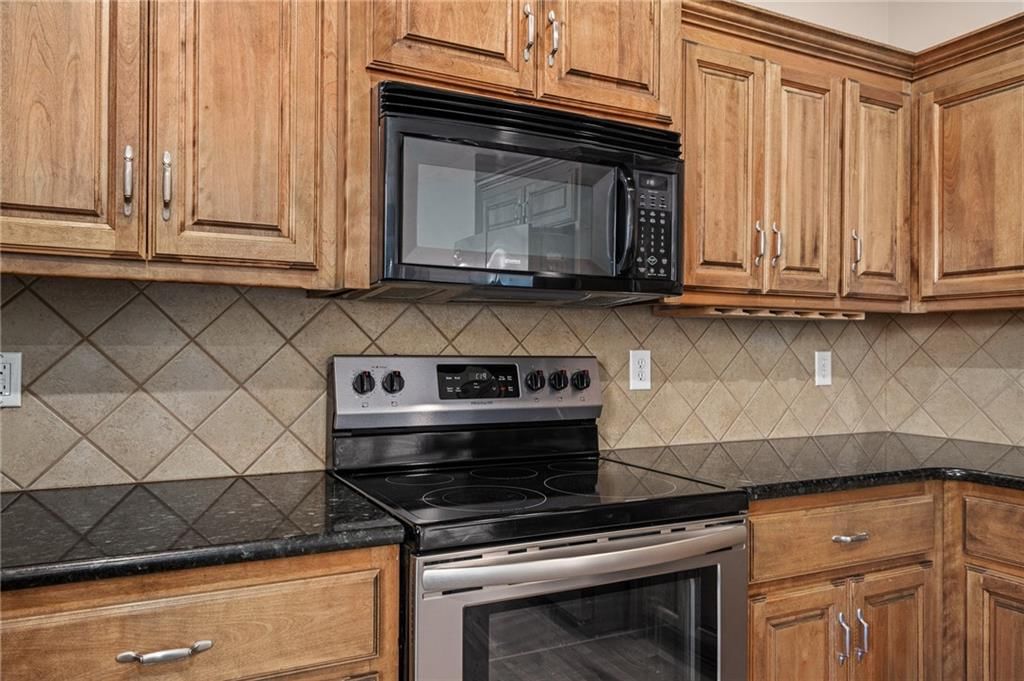 16115 S Bradley Drive — photo 21