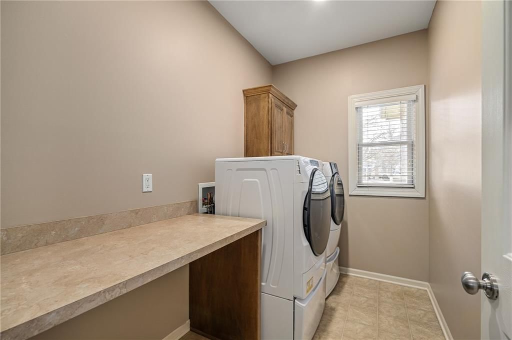 16115 S Bradley Drive — photo 26