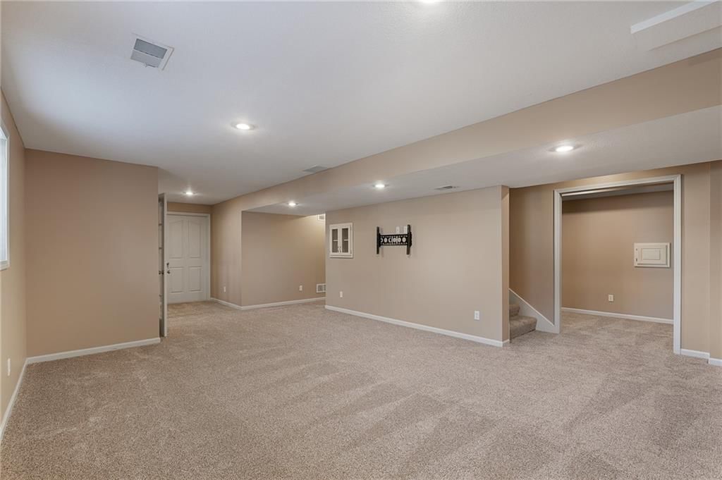 16115 S Bradley Drive — photo 50