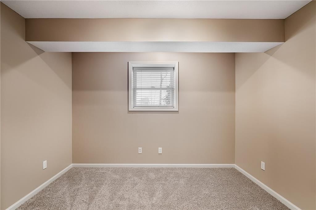 16115 S Bradley Drive — photo 53