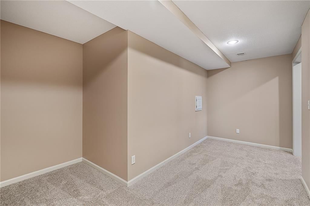 16115 S Bradley Drive — photo 55