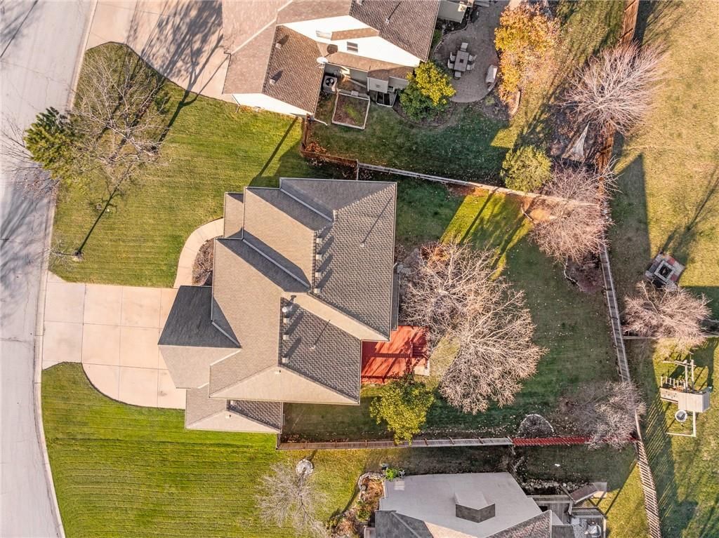 16115 S Bradley Drive — photo 69