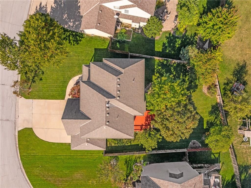 16115 S Bradley Drive — photo 73