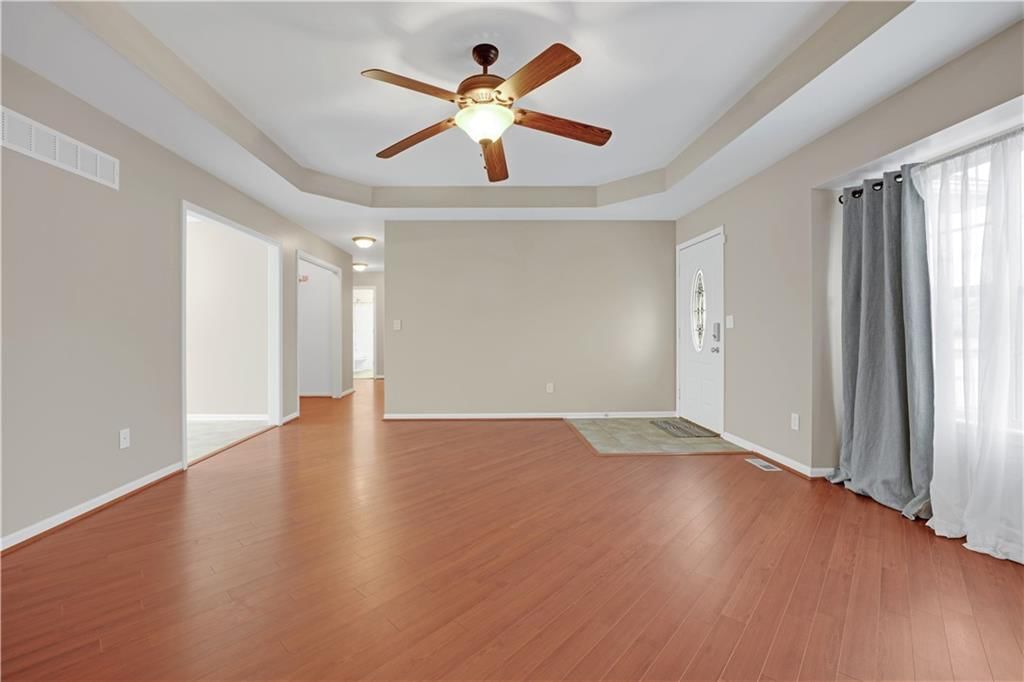 708 Burlington Road — photo 10