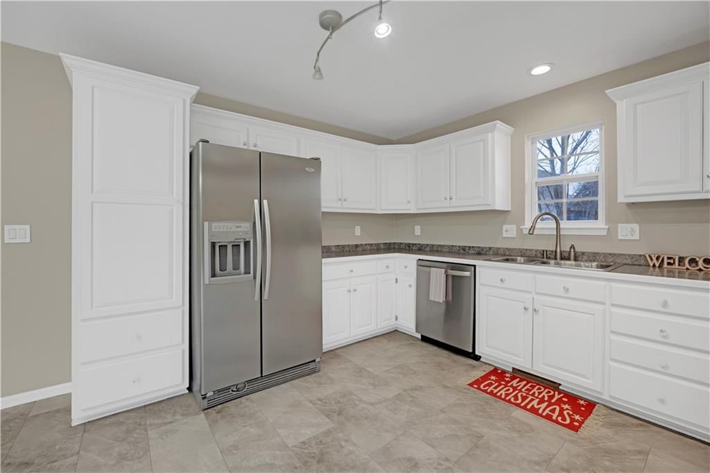 708 Burlington Road — photo 13