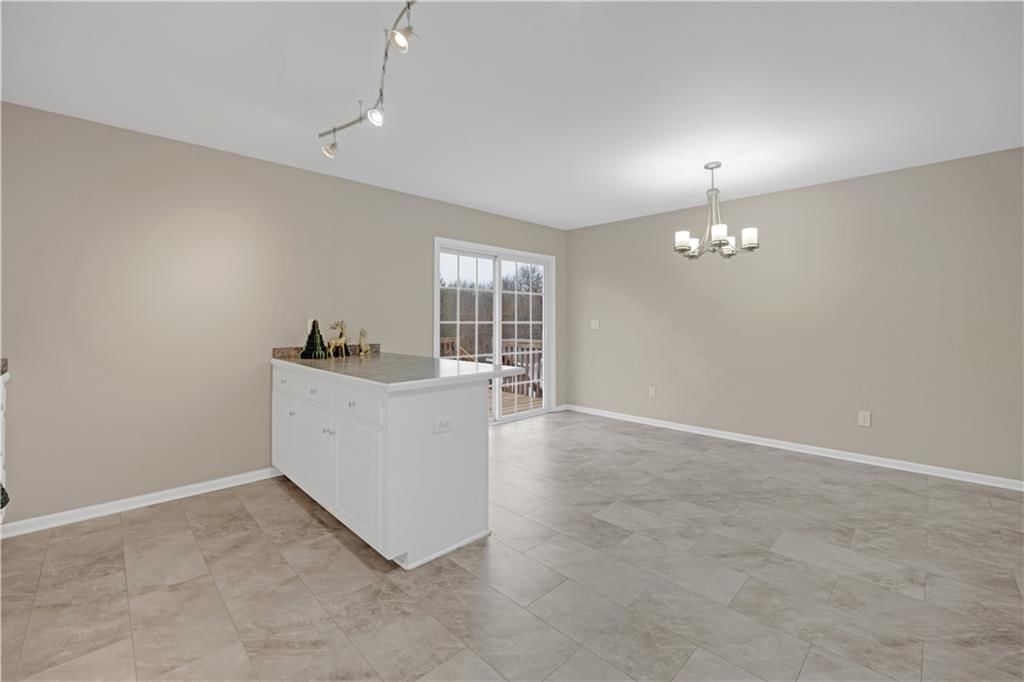 708 Burlington Road — photo 15