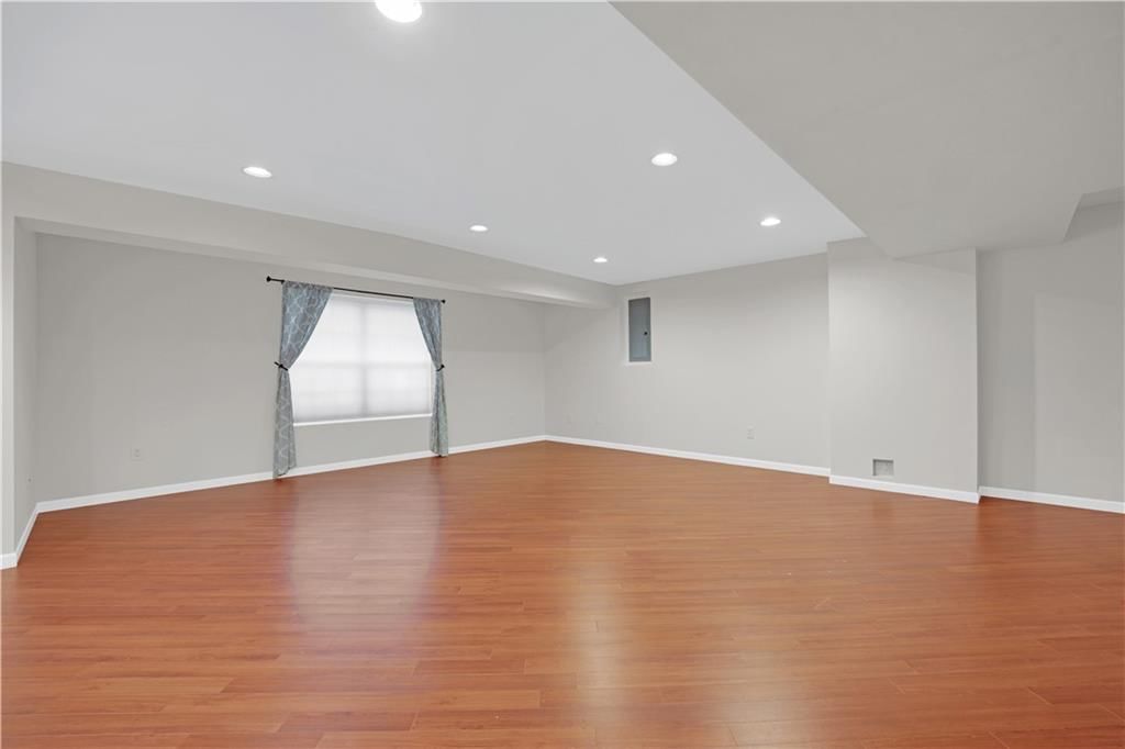 708 Burlington Road — photo 38