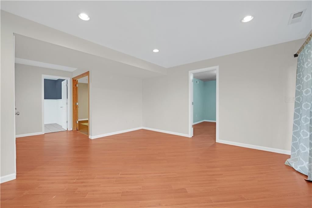708 Burlington Road — photo 40