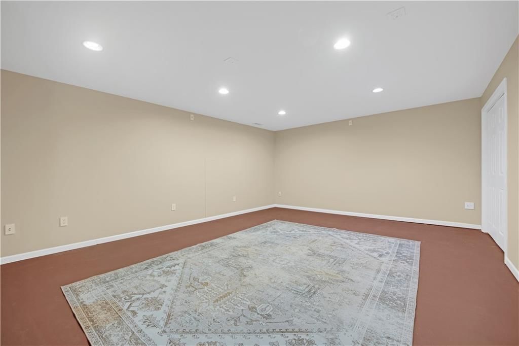 708 Burlington Road — photo 42
