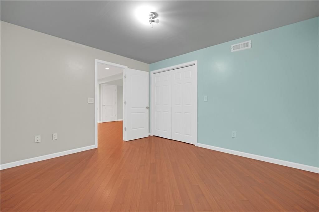 708 Burlington Road — photo 47