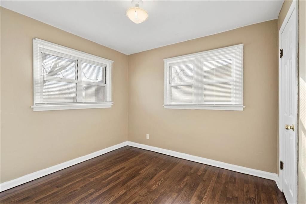 2319 S Cedar Avenue — photo 14